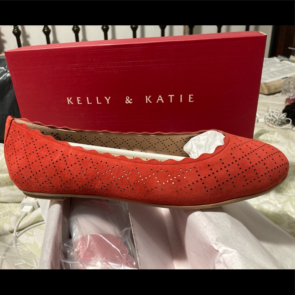 Brand New Kelly and Katie Tropical 🍊 flats size 9